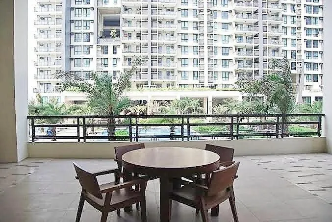 Flair Towers Urban Resort Staycations Manila
